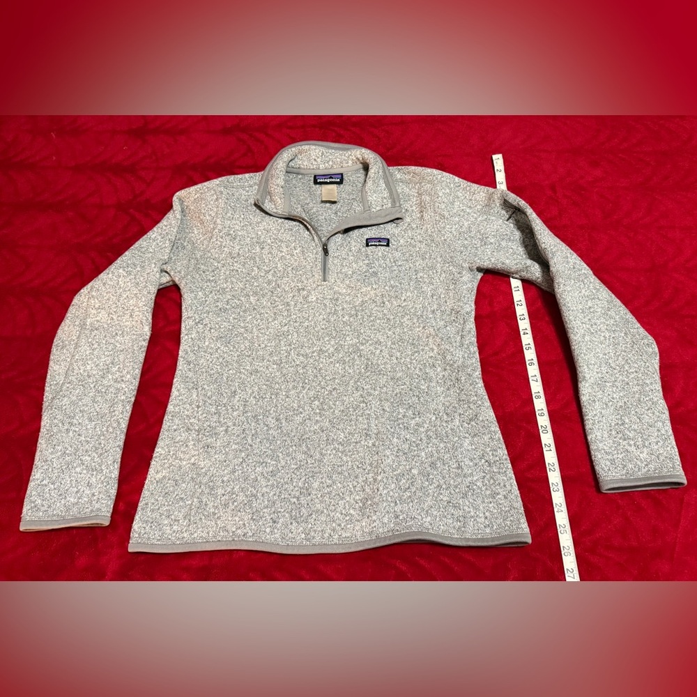Medium Women’s Patagonia Half Zip Perfect Condition Gray Measurements in Pics 🔥